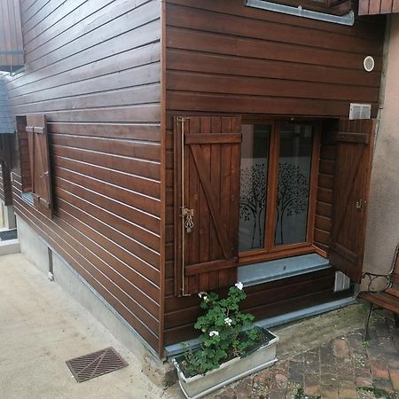 Le Petit Chalet -Appartement Proche De La Vieille Ville , Du Centre Ville Et Du Tram- Petit Dejeuner Offert Le Mans Esterno foto