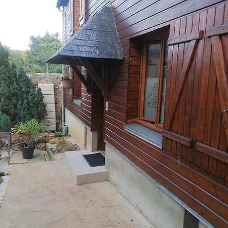 Le Petit Chalet -Appartement Proche De La Vieille Ville , Du Centre Ville Et Du Tram- Petit Dejeuner Offert Le Mans Esterno foto